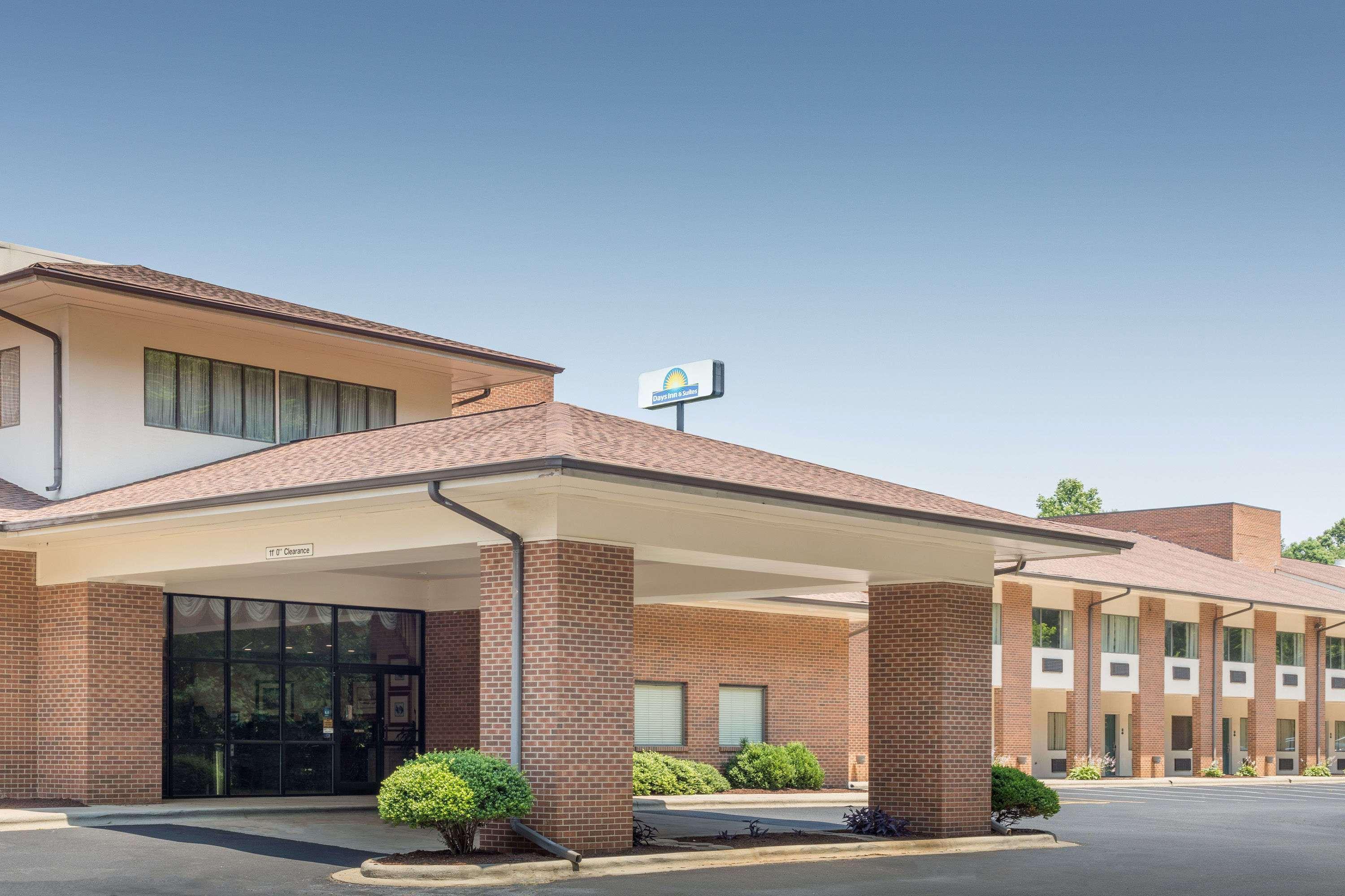 Days Inn By Wyndham Lexington Exterior foto